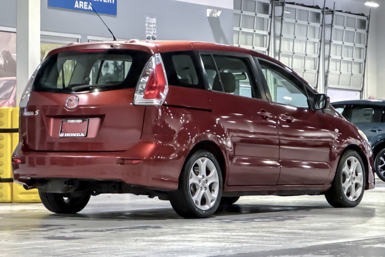 2009 Mazda Mazda5 Sport photo 3