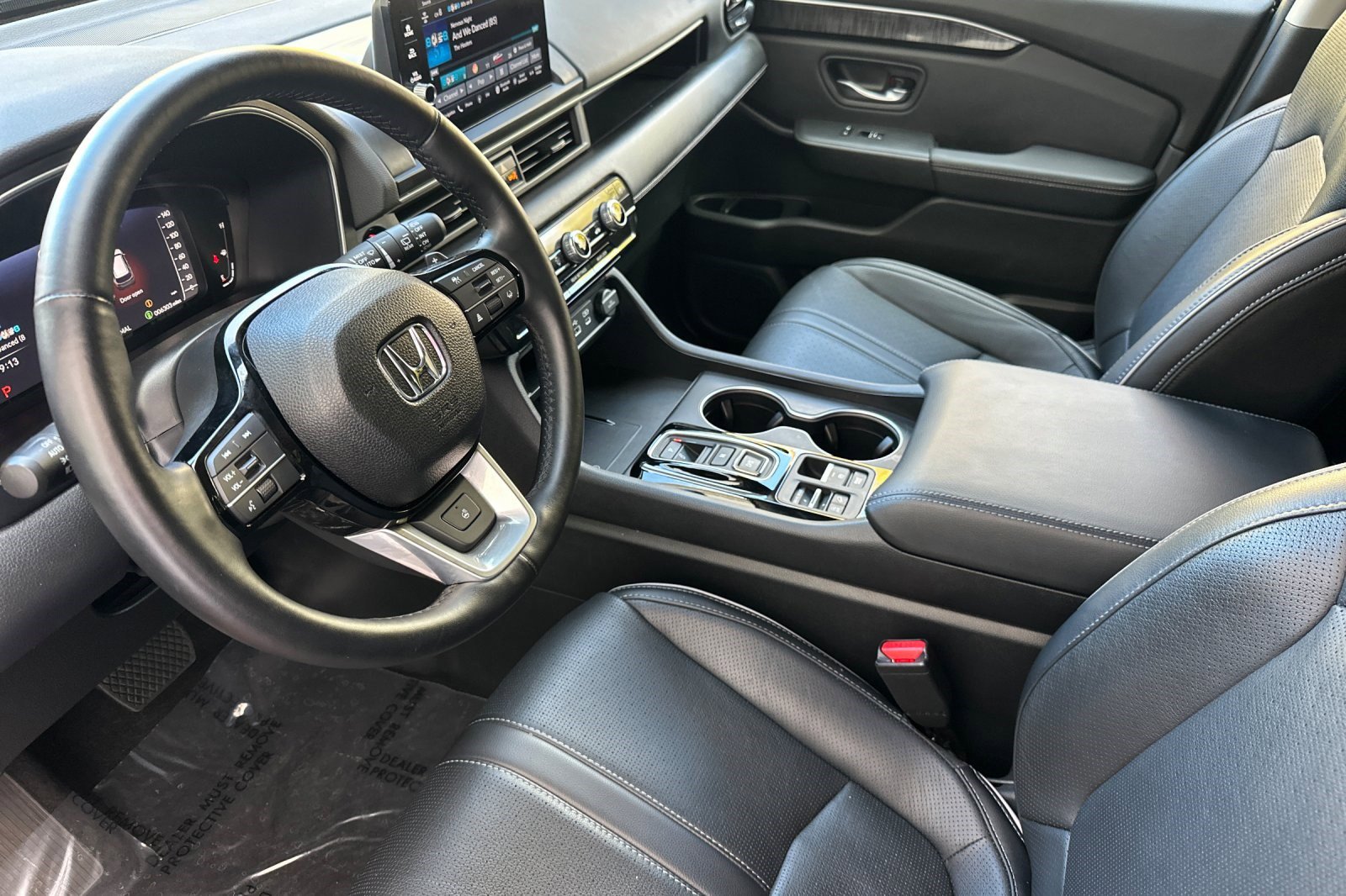 2025 Honda Pilot Elite photo 4