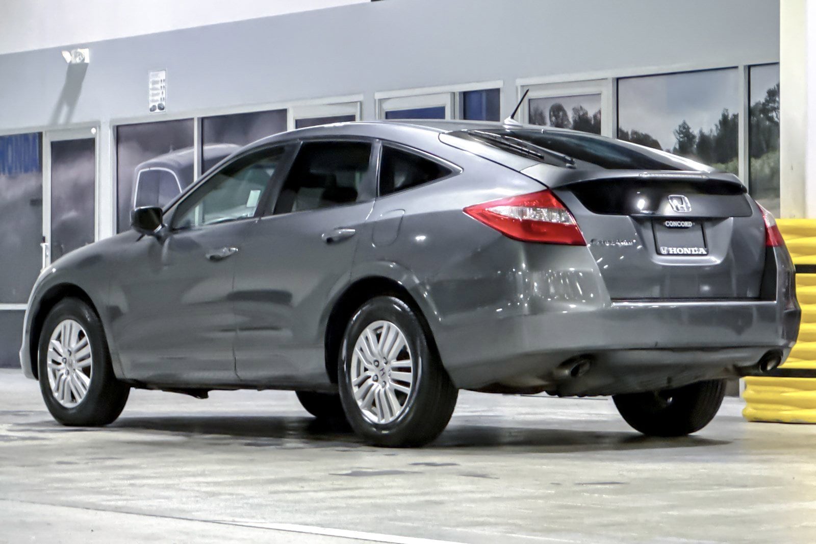 2012 Honda Crosstour 2.4 EX-L w/Navi photo 2