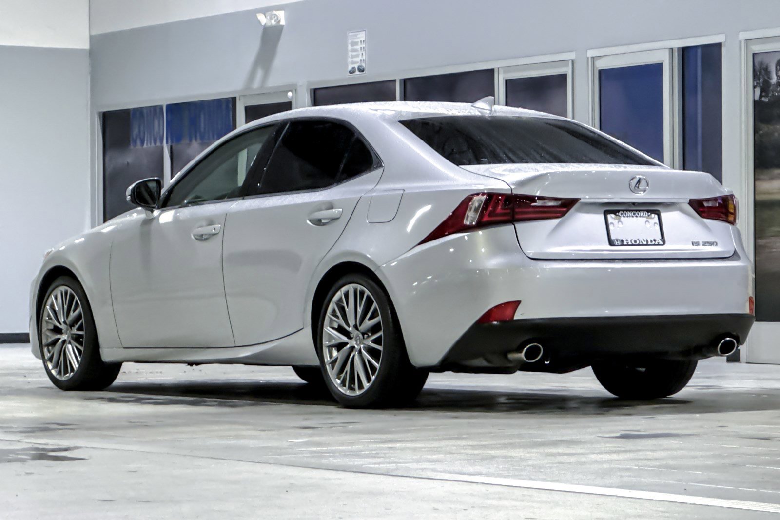 2015 Lexus IS 250 photo 3