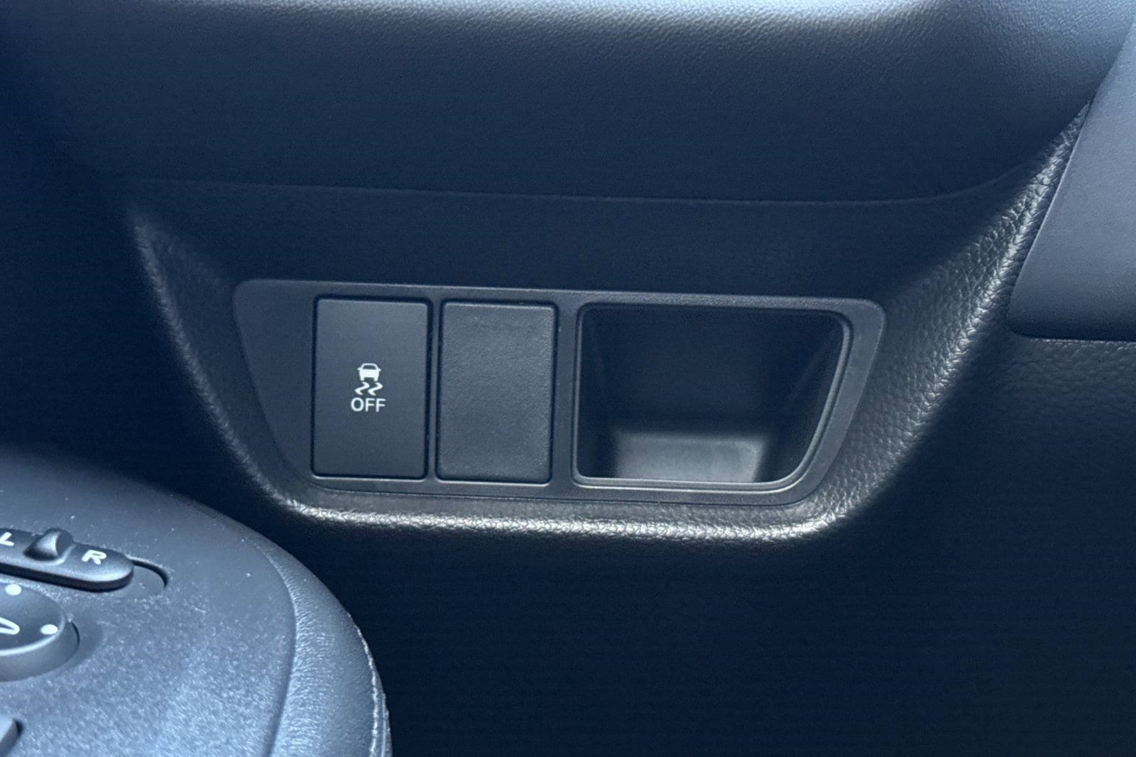 2026 Honda HR-V LX - Photo 18