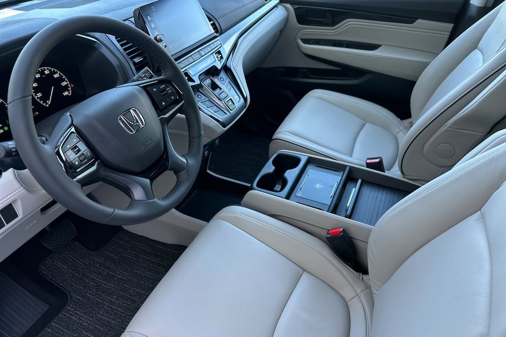 New 2026 Honda Odyssey Touring Van Passenger