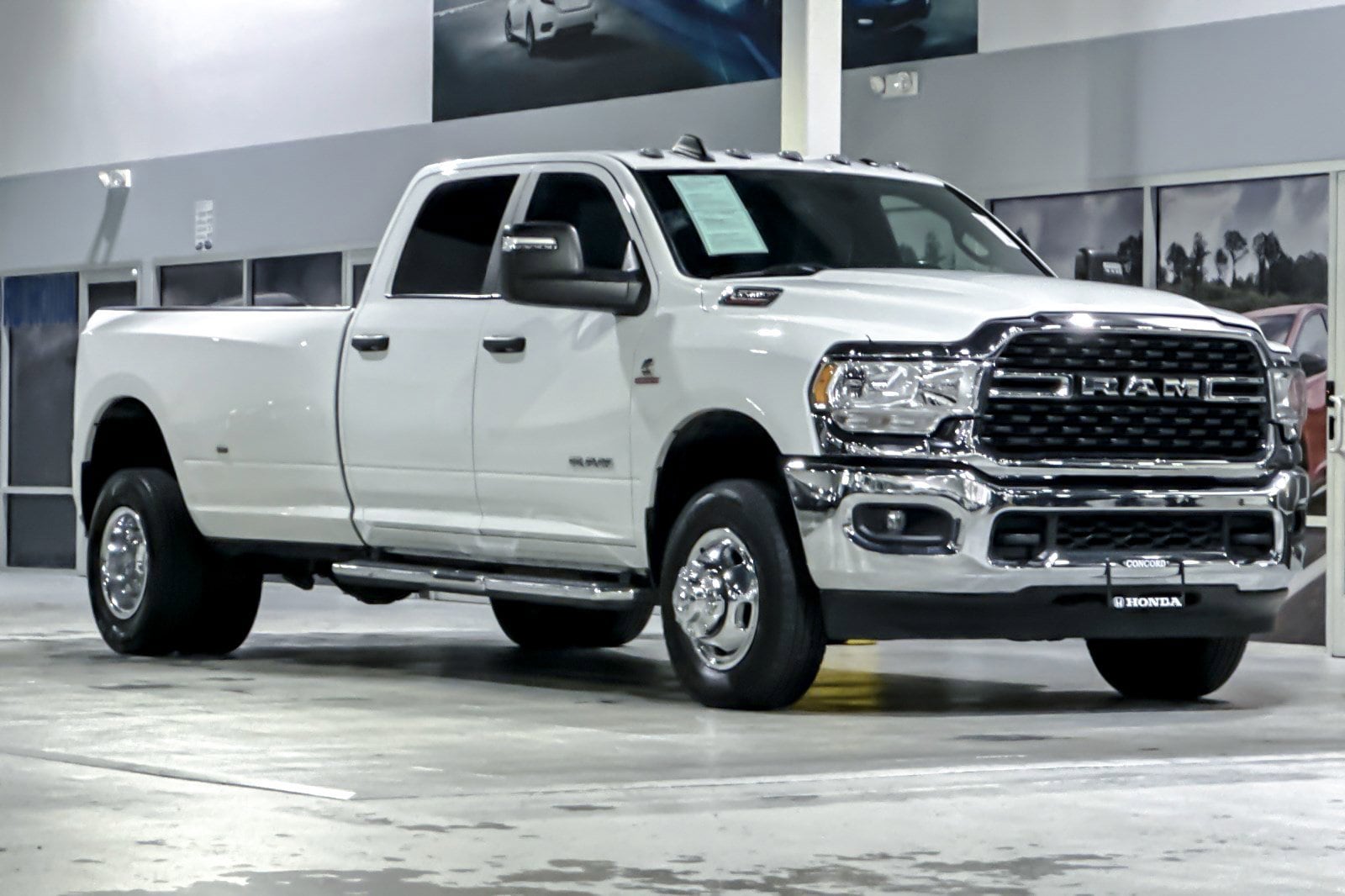 2023 Ram 3500 Big Horn photo 5