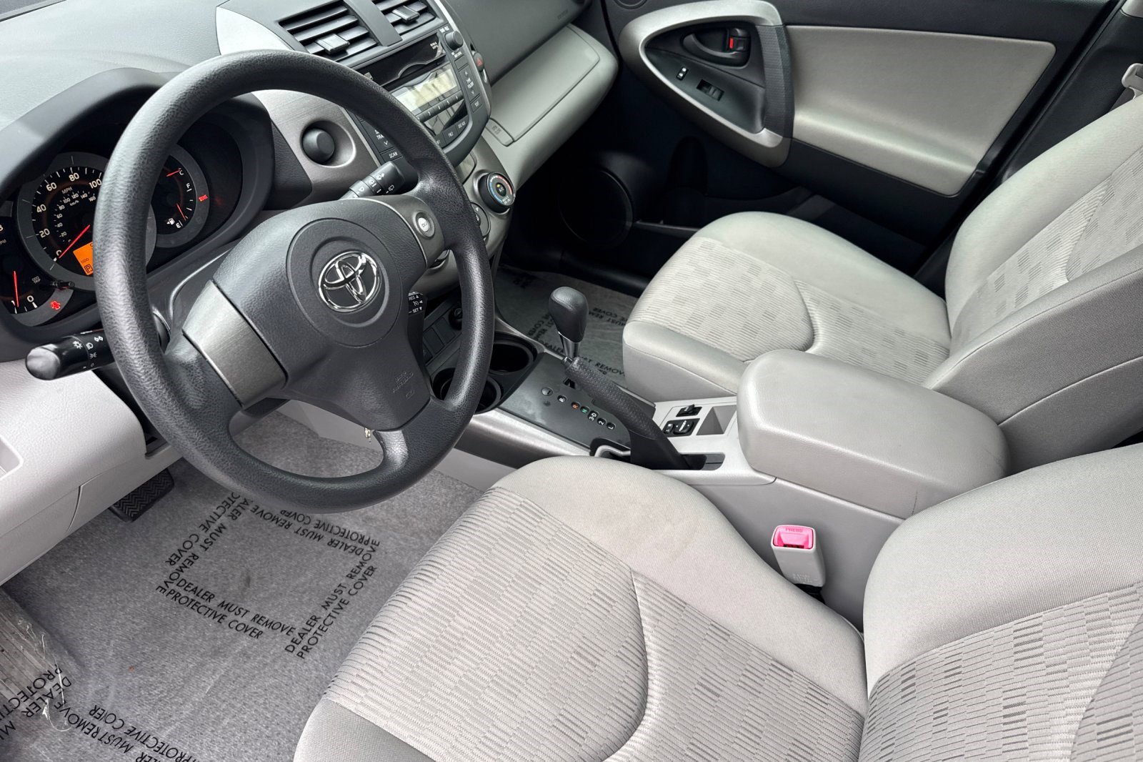 2011 Toyota RAV4 Base photo 4