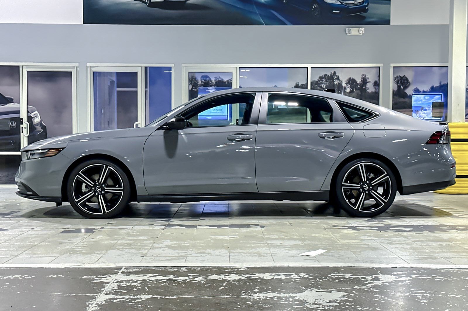 Used 2023 Honda Accord Hybrid Sport with VIN 1HGCY2F54PA013456 for sale in Kansas City