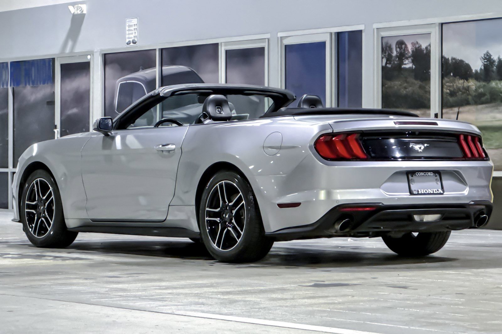 2023 Ford Mustang Convertible photo 3