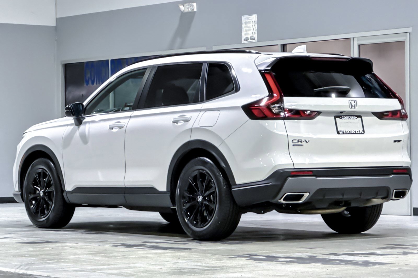 2023 Honda CR-V Hybrid Sport w/BSI photo 2
