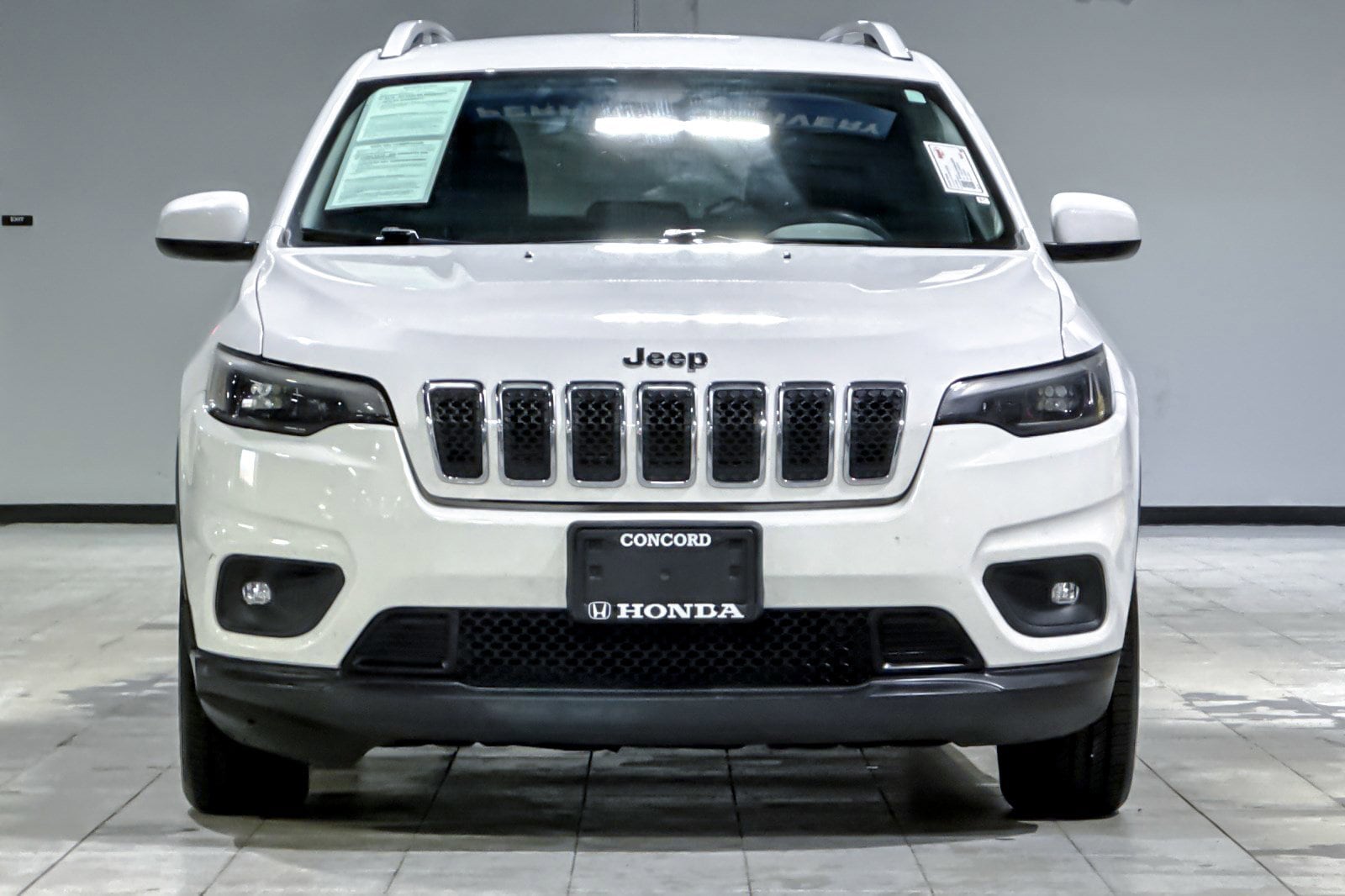 2019 Jeep Cherokee Latitude FWD photo 4