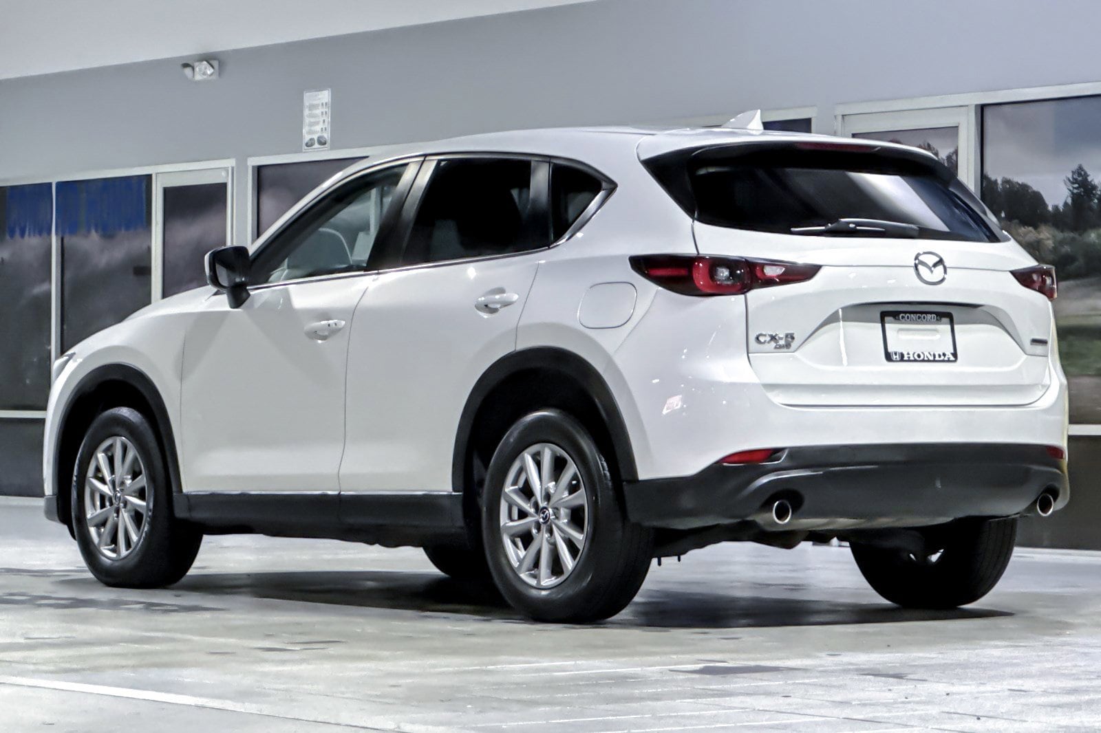 2023 Mazda CX-5 2.5 S Preferred photo 3