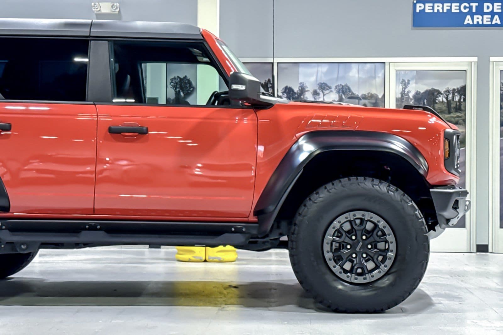 2023 Ford Bronco 4-Door Raptor - Photo 37