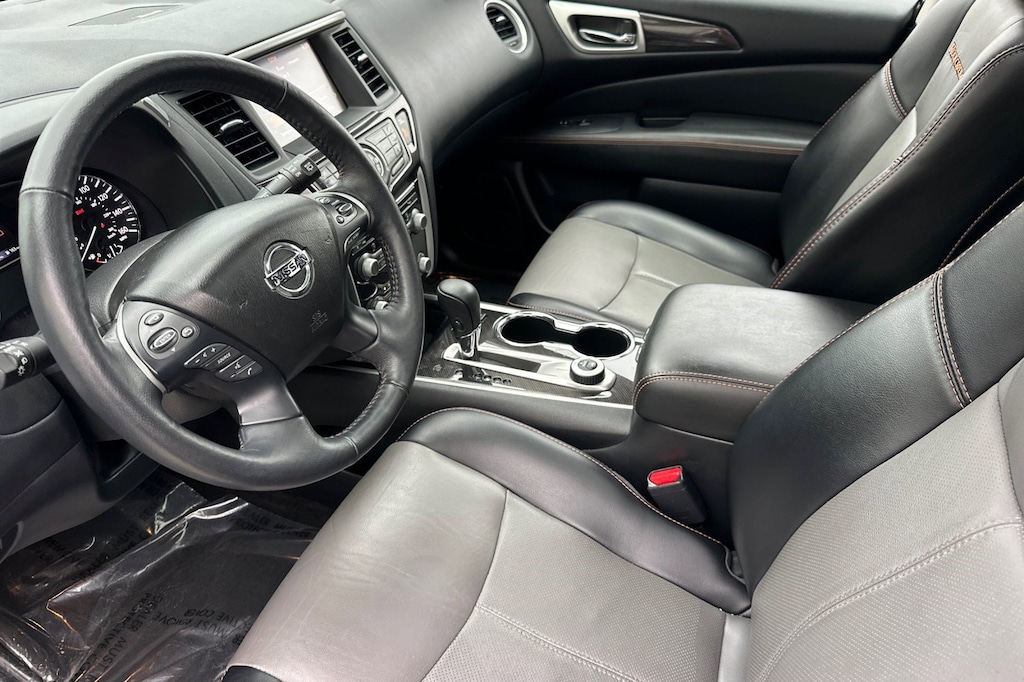 Used 2020 Nissan Pathfinder SL SUV