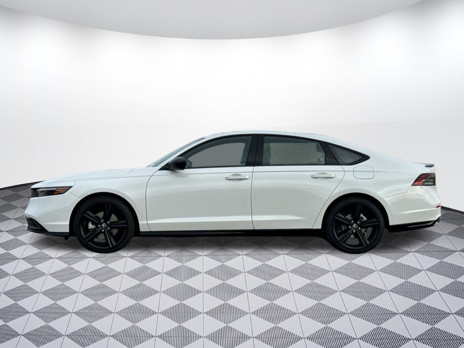 2025 Honda Accord Hybrid Sport-L photo 3