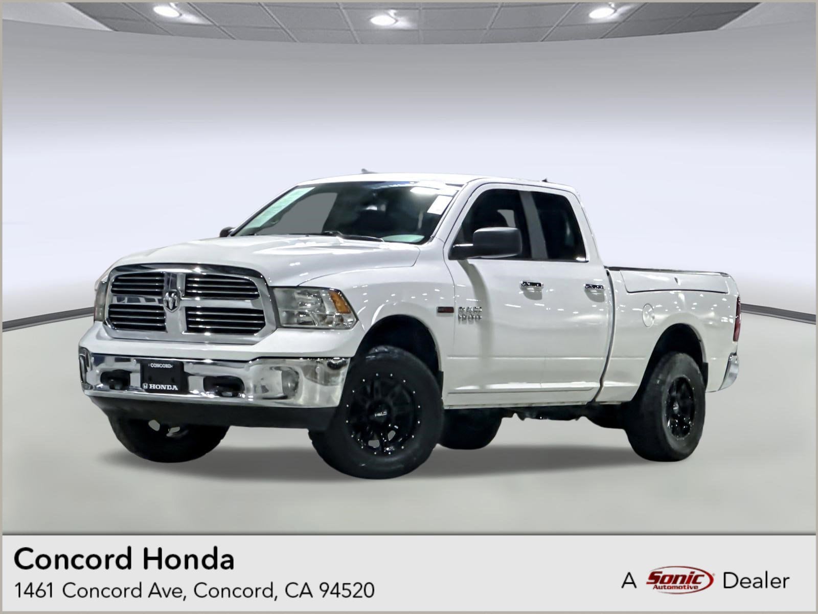 2016 RAM 1500 Big Horn 4x4 Quad Cab 6'4's photo