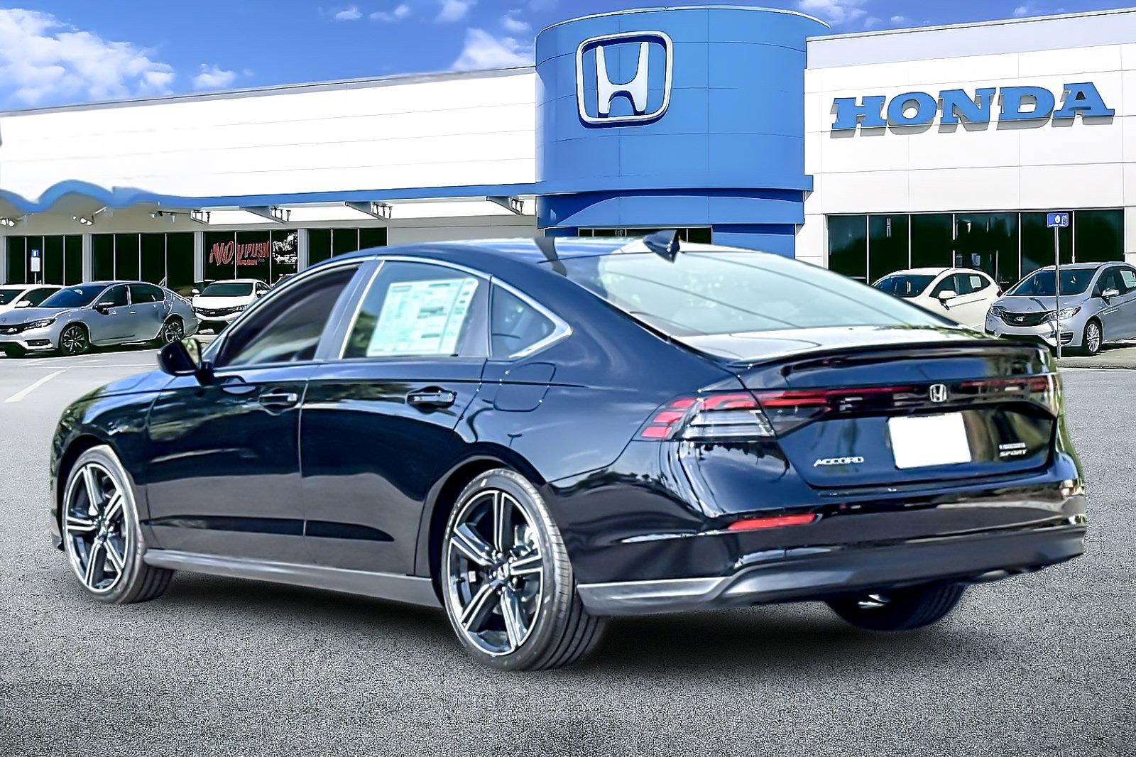 2025 Honda Accord Hybrid Sport photo 3