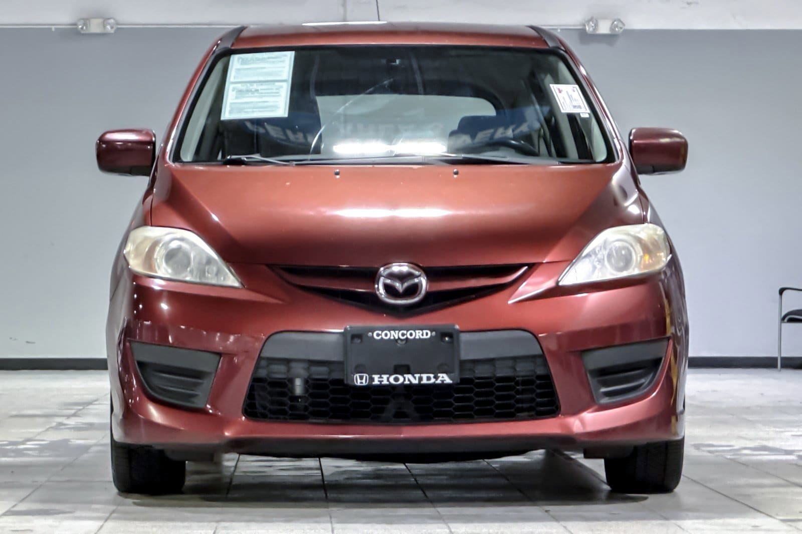 2009 Mazda Mazda5 Sport photo 4