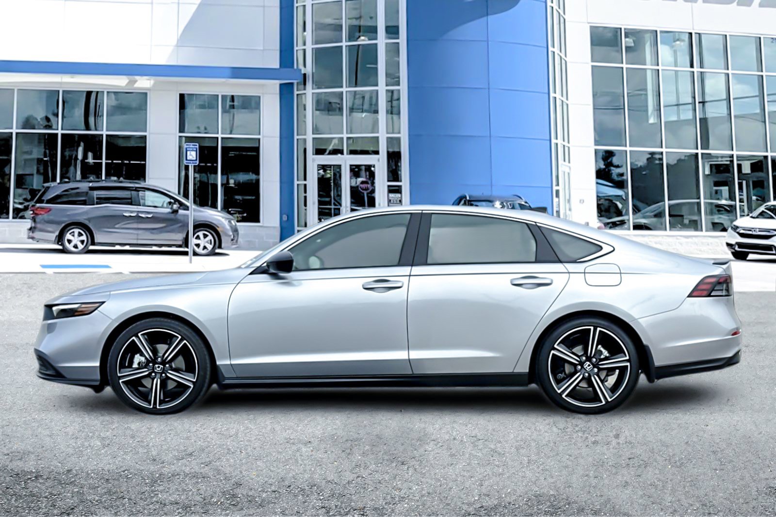 2025 Honda Accord Hybrid Sport photo 2