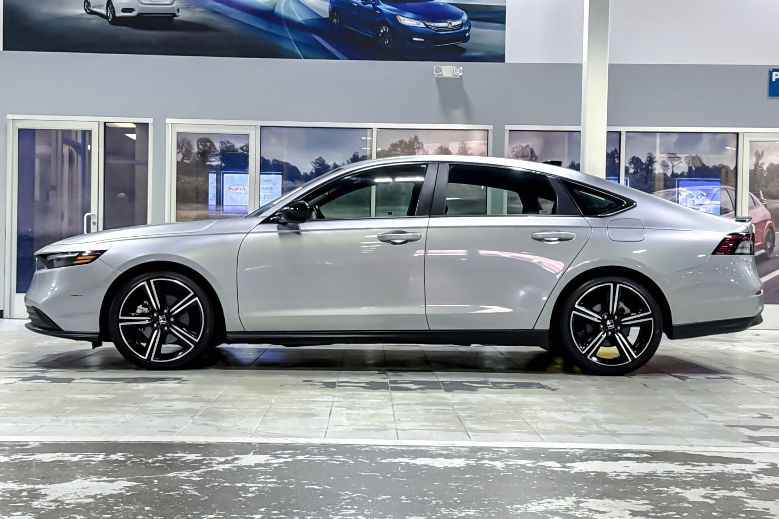 2024 Honda Accord Hybrid Sport photo 2
