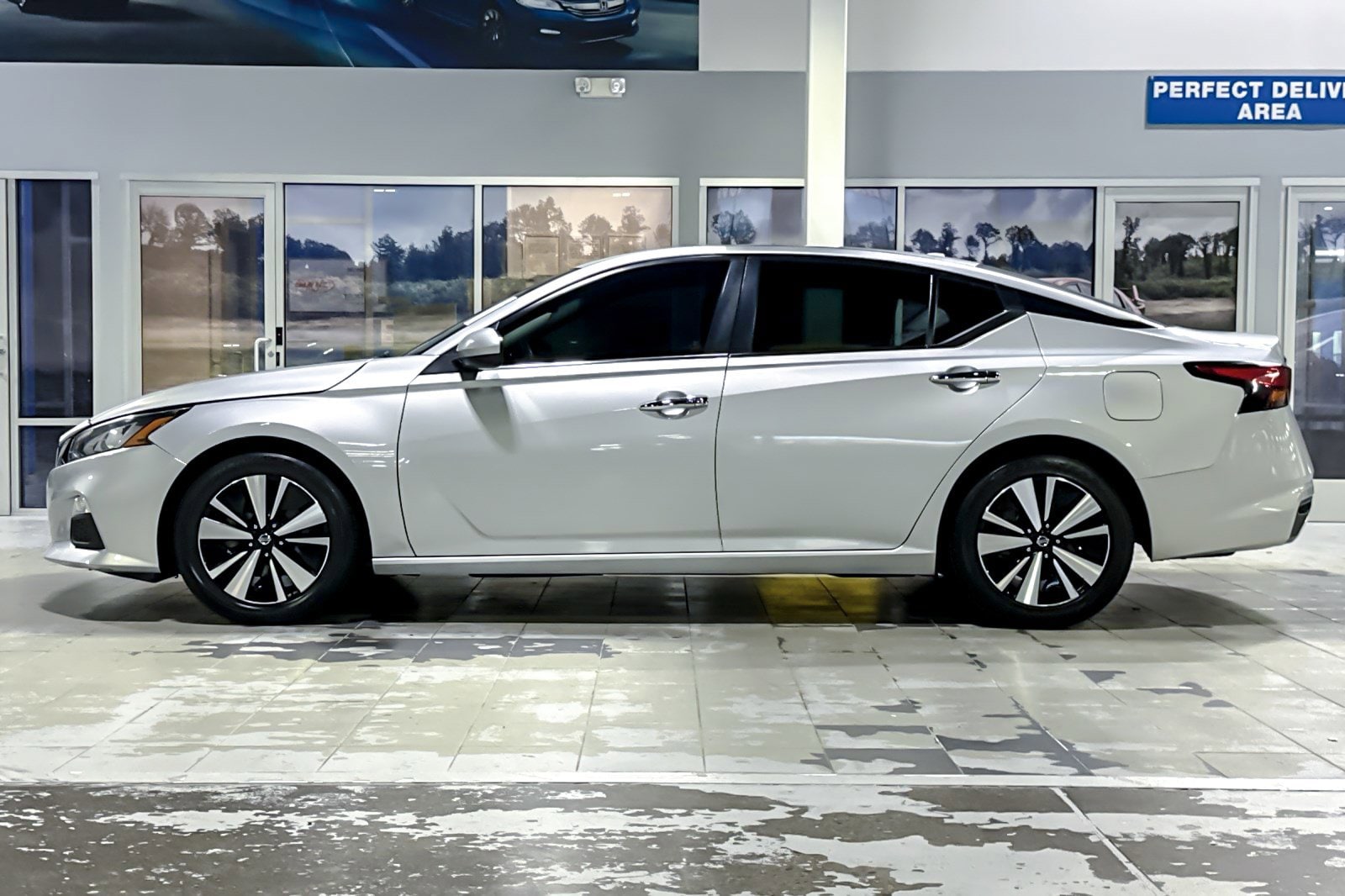 Used 2021 Nissan Altima SV with VIN 1N4BL4DV0MN325713 for sale in Concord, CA