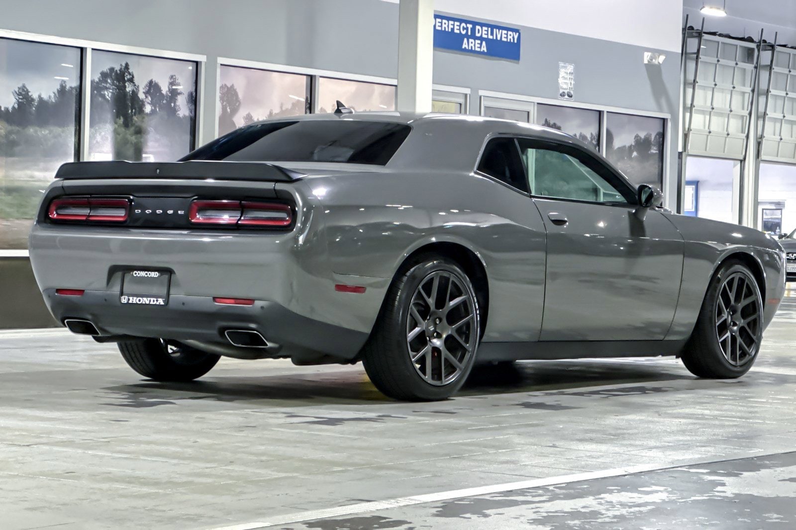 2018 Dodge Challenger R/T photo 3
