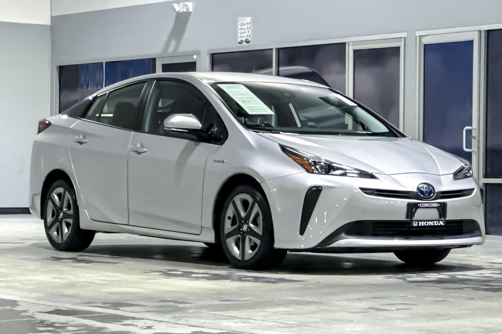 2020 Toyota Prius XLE photo 5