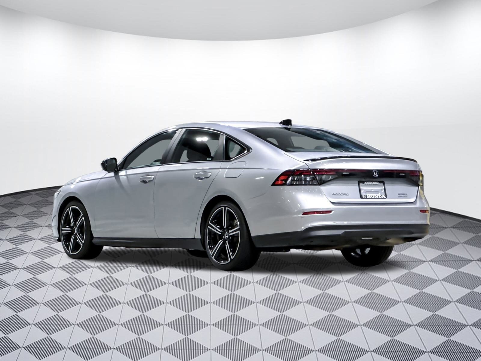 2024 Honda Accord Hybrid Sport photo 3