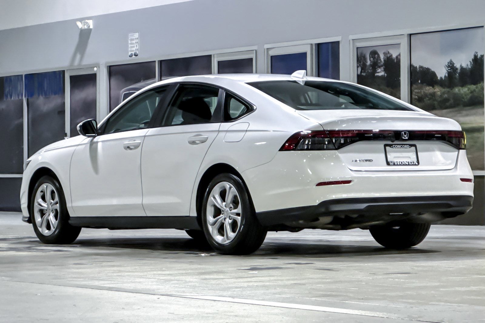 2025 Honda Accord LX photo 2