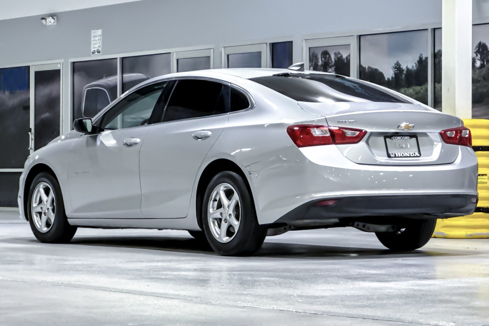 Used 2016 Chevrolet Malibu LS w/1FL Sedan