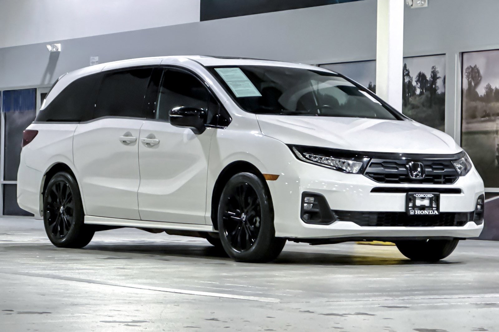 2025 Honda Odyssey Sport-L photo 5