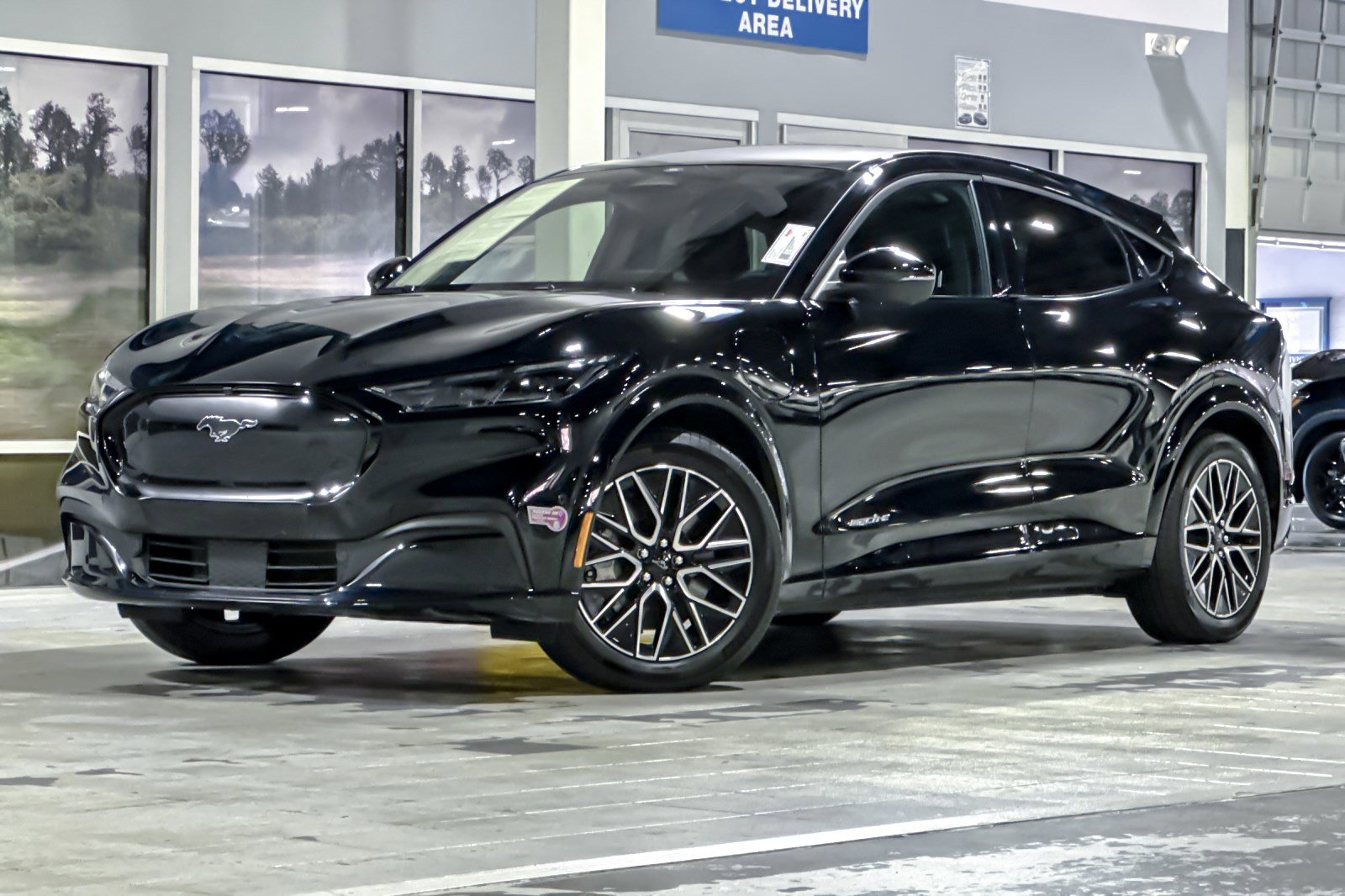 2024 Ford Mustang Mach-E Premium photo 2