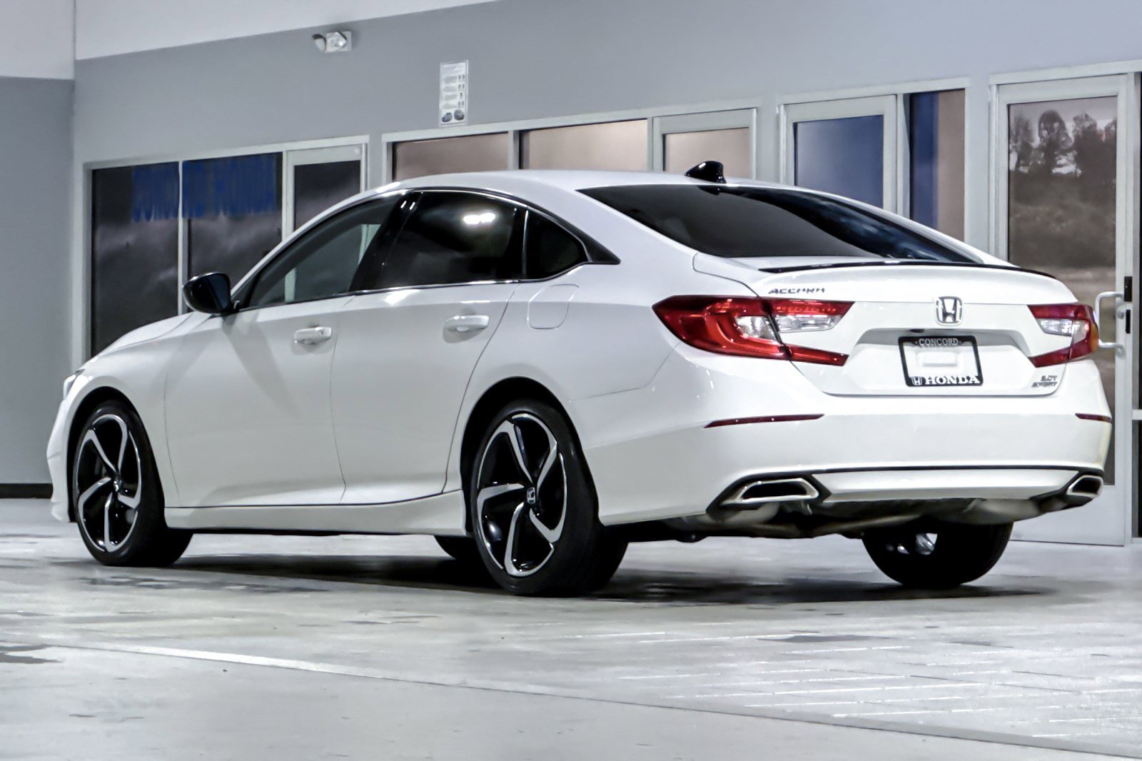 2021 Honda Accord Sport 2.0T photo 3