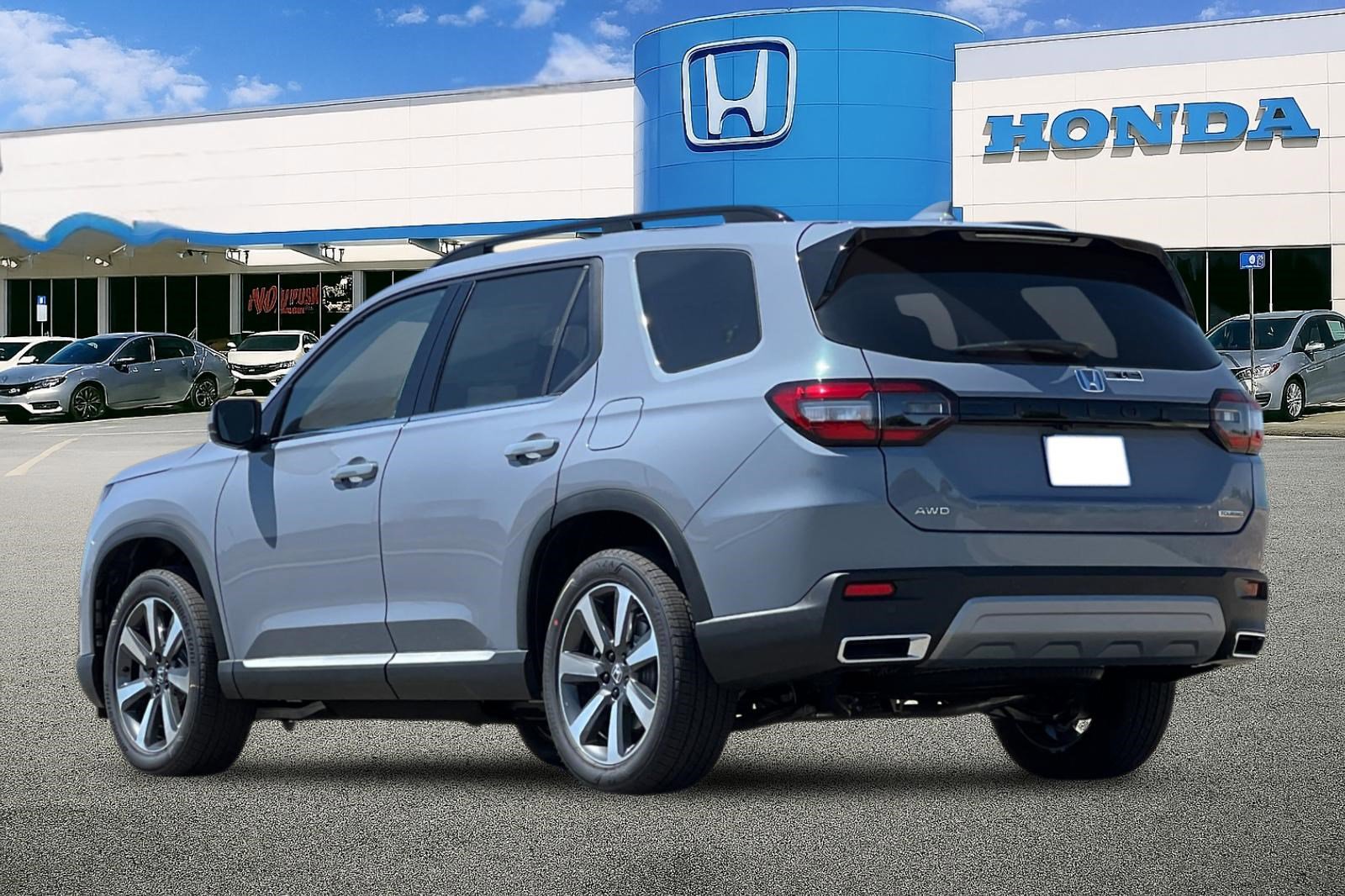 2025 Honda Pilot Touring photo 3