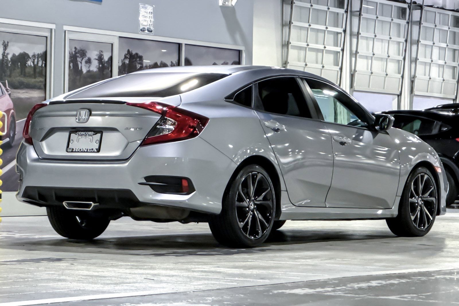 2020 Honda Civic Sport photo 3