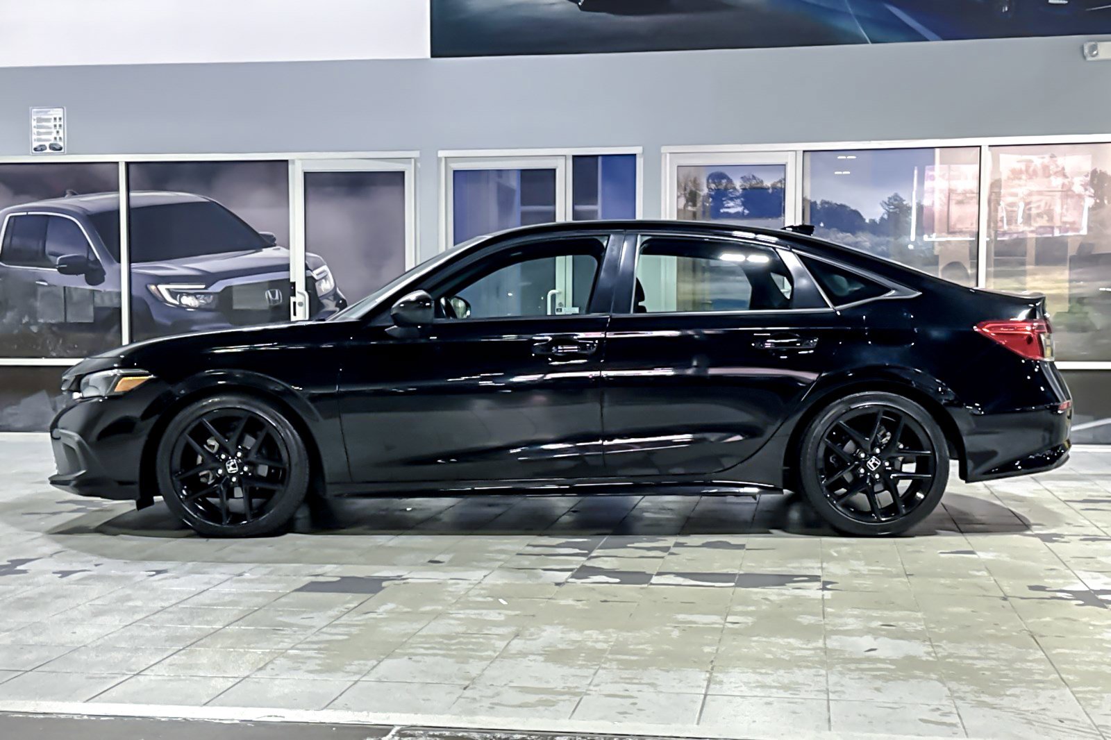 2024 Honda Civic Sport photo 2