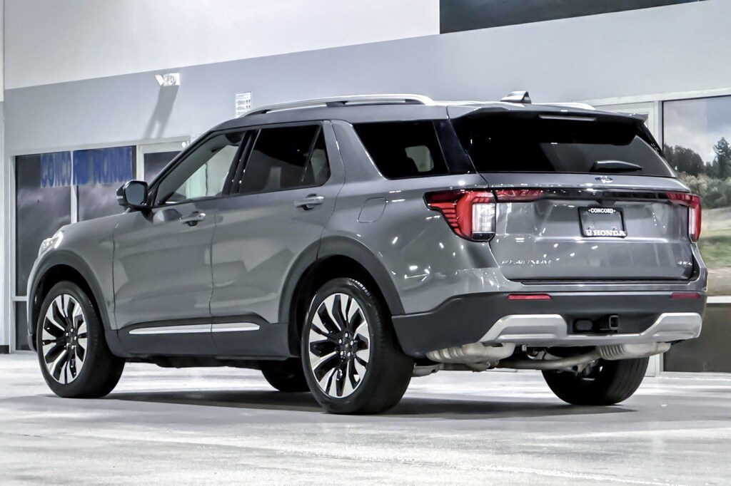 Used 2025 Ford Explorer Platinum SUV