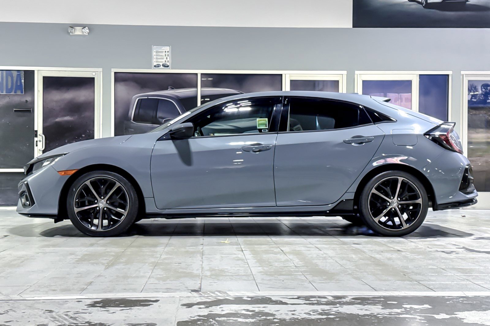 2021 Honda Civic Sport Hatchback photo 2