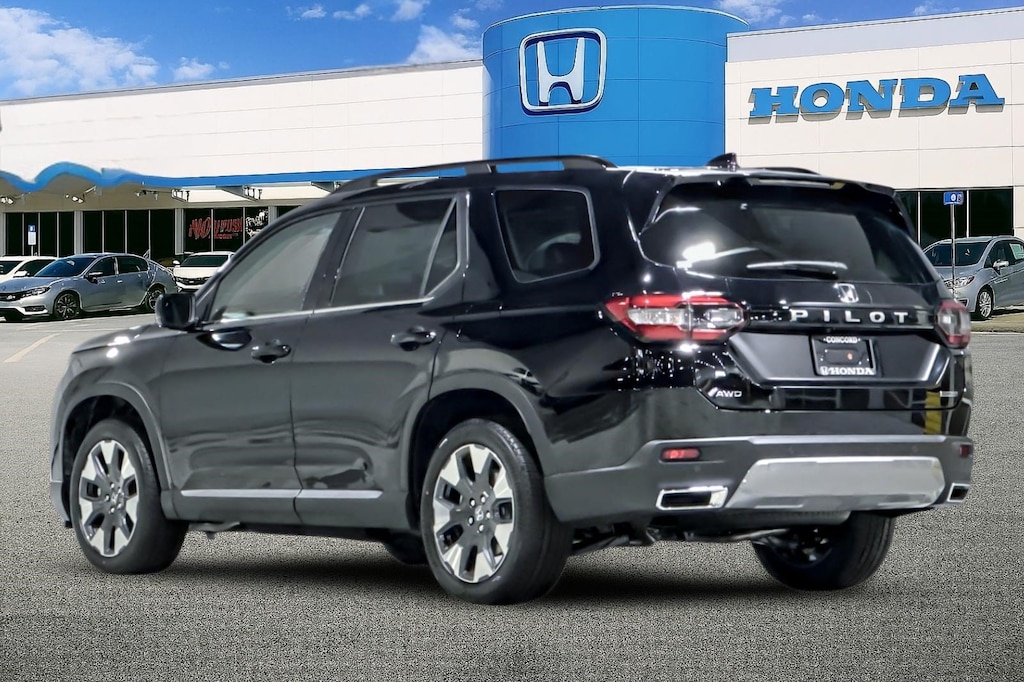 New 2026 Honda Pilot Touring SUV
