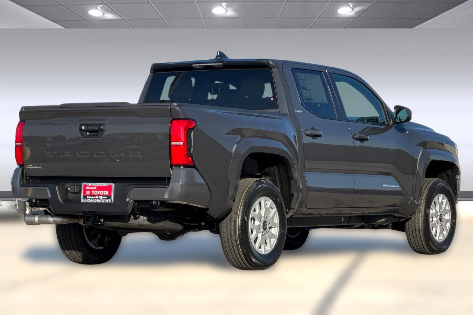 2026 Toyota Tacoma SR5 4x4 Double Cab photo 3