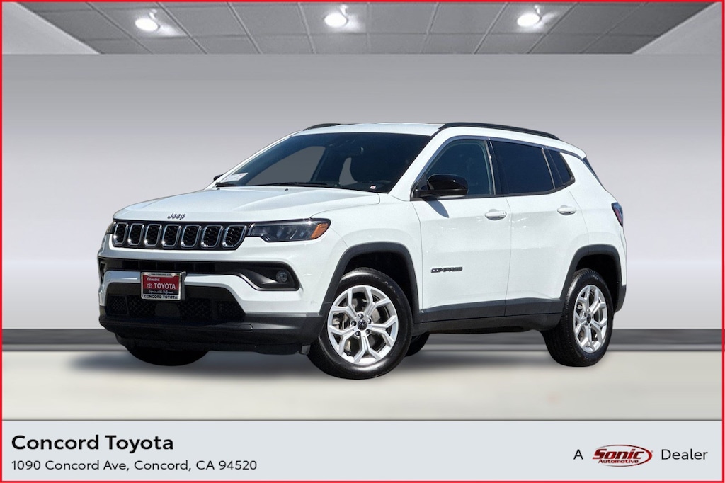 Used 2025 Jeep Compass Latitude SUV