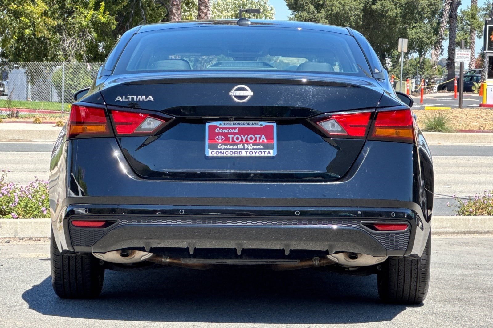2025 Nissan Altima SV - Photo 10