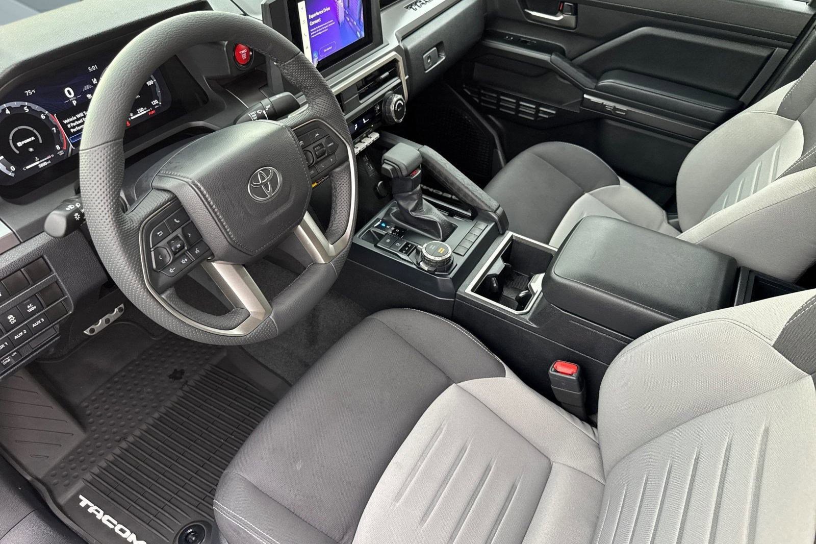 2025 Toyota Tacoma TRD Sport photo 4