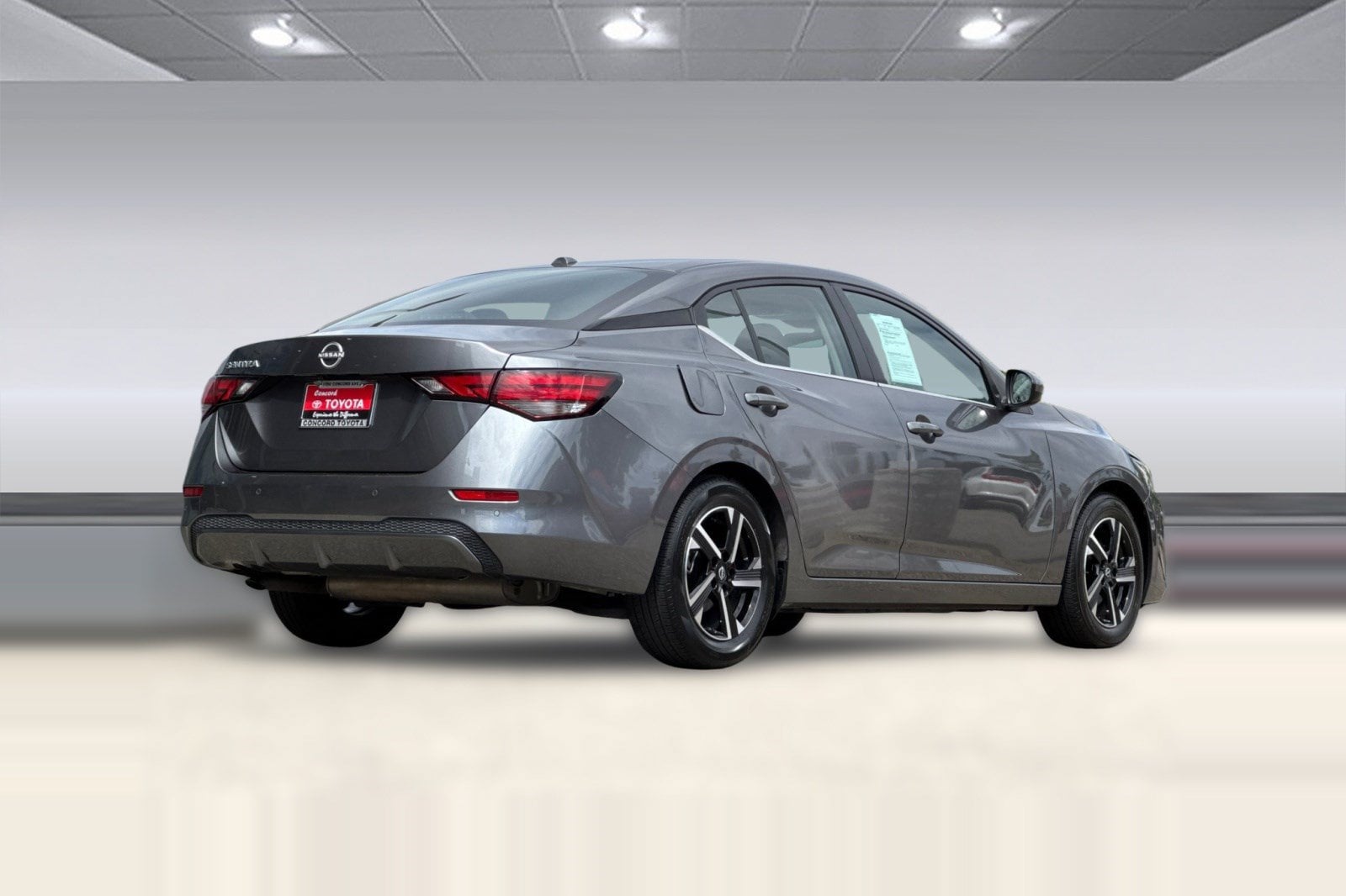 2025 Nissan Sentra SV - Photo 9