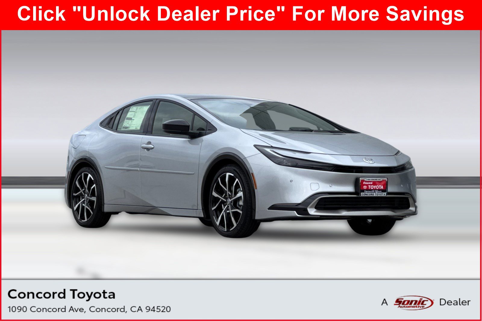 2026 Toyota Prius Base's photo