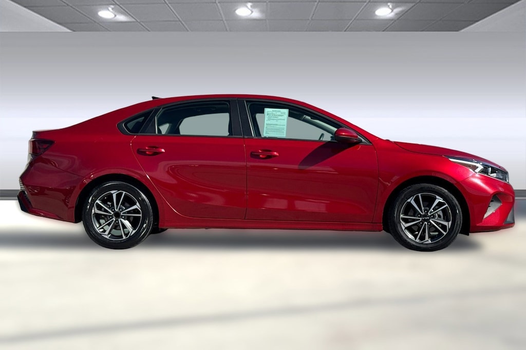 Used 2024 Kia Forte LXS Sedan