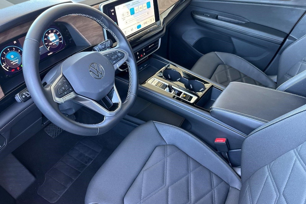 Used 2026 Volkswagen Atlas 2.0T SE w/Technology SUV