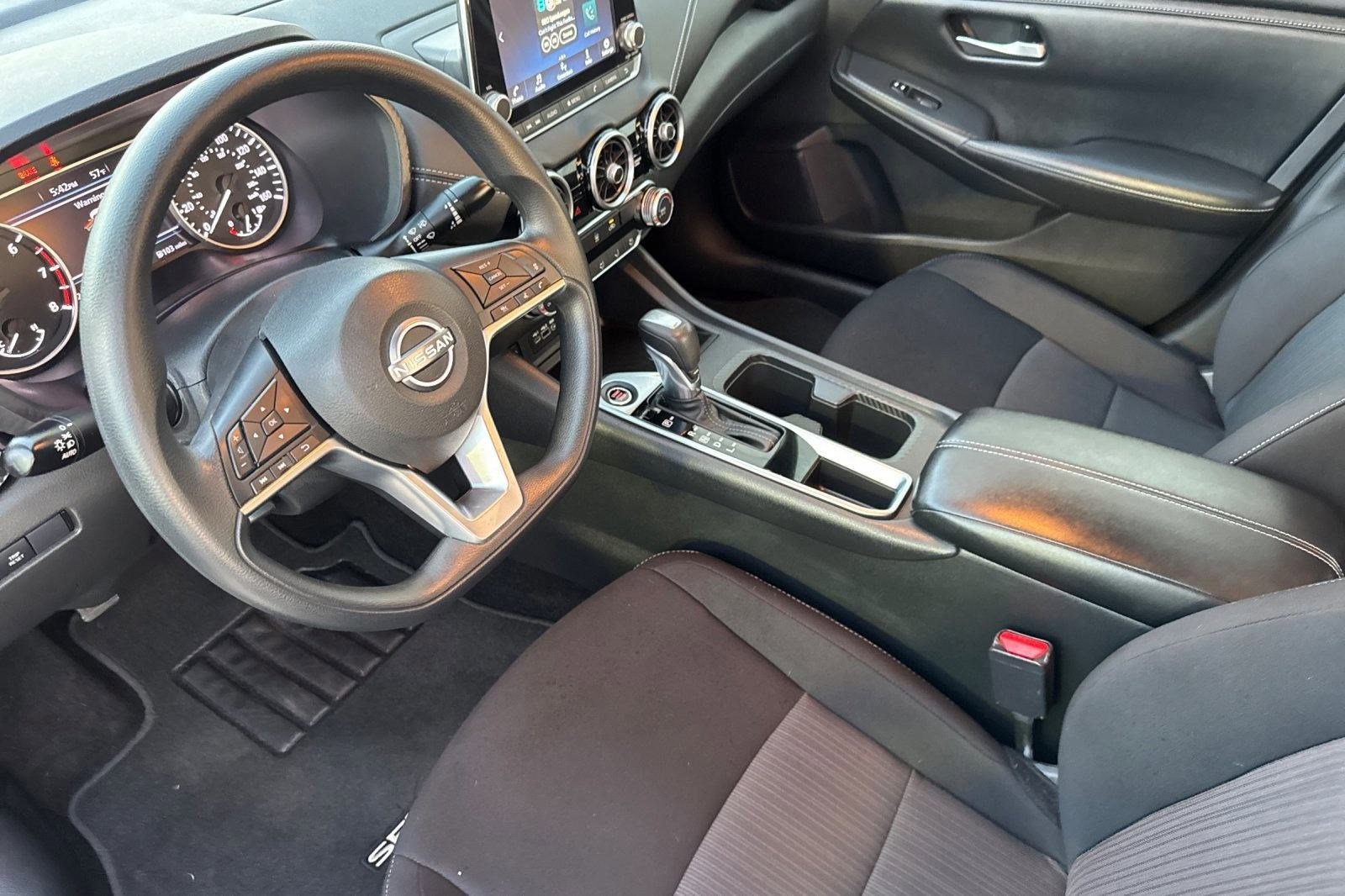 2024 Nissan Sentra SV photo 4