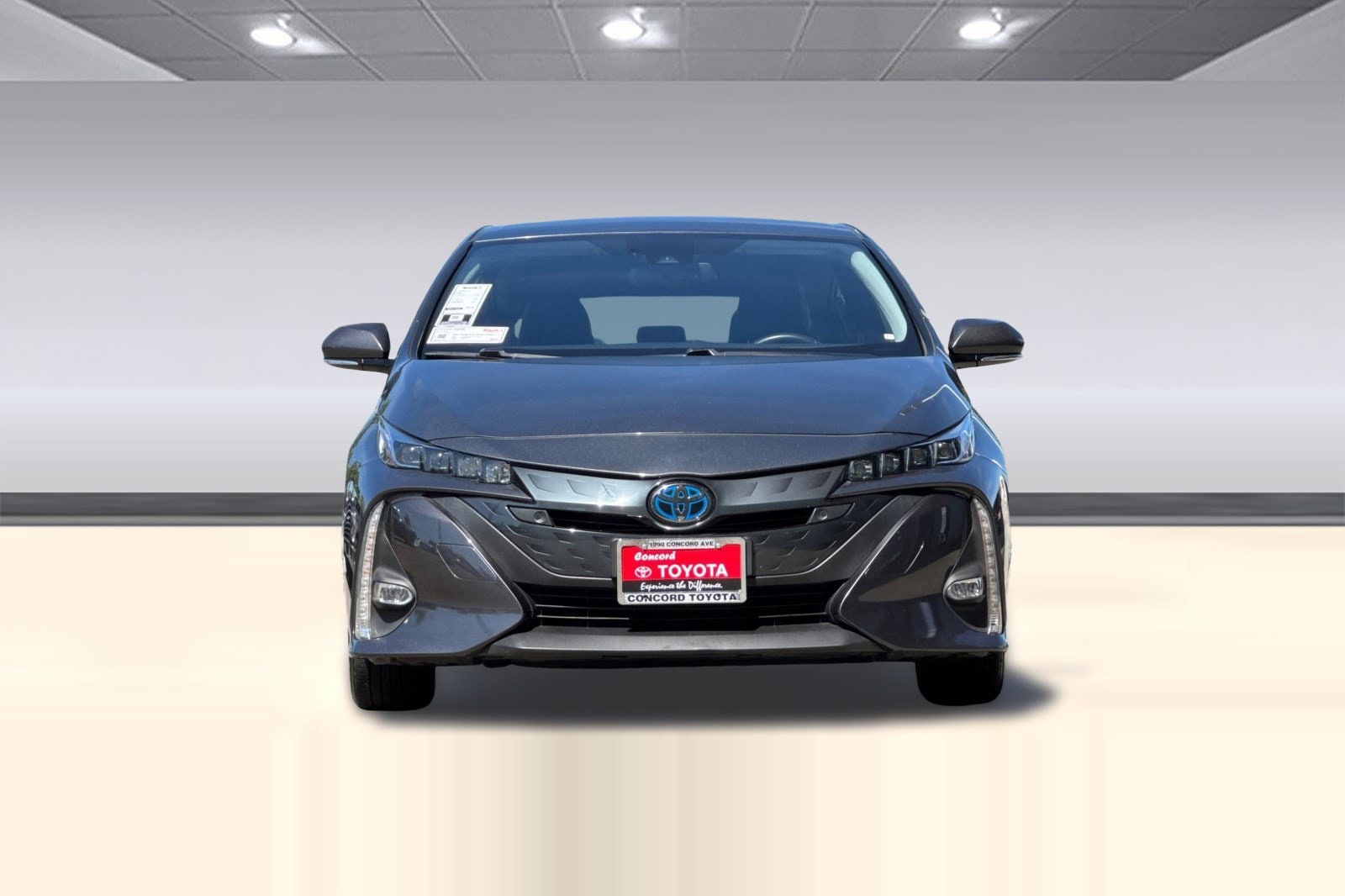 2020 Toyota Prius Prime Limited photo 4