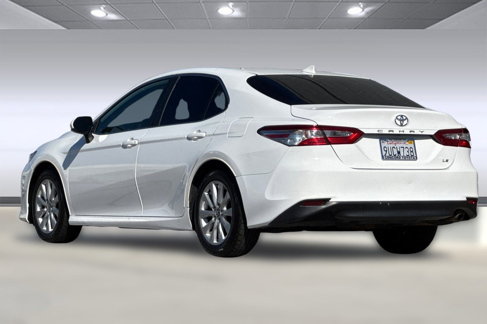 2020 Toyota Camry LE photo 3