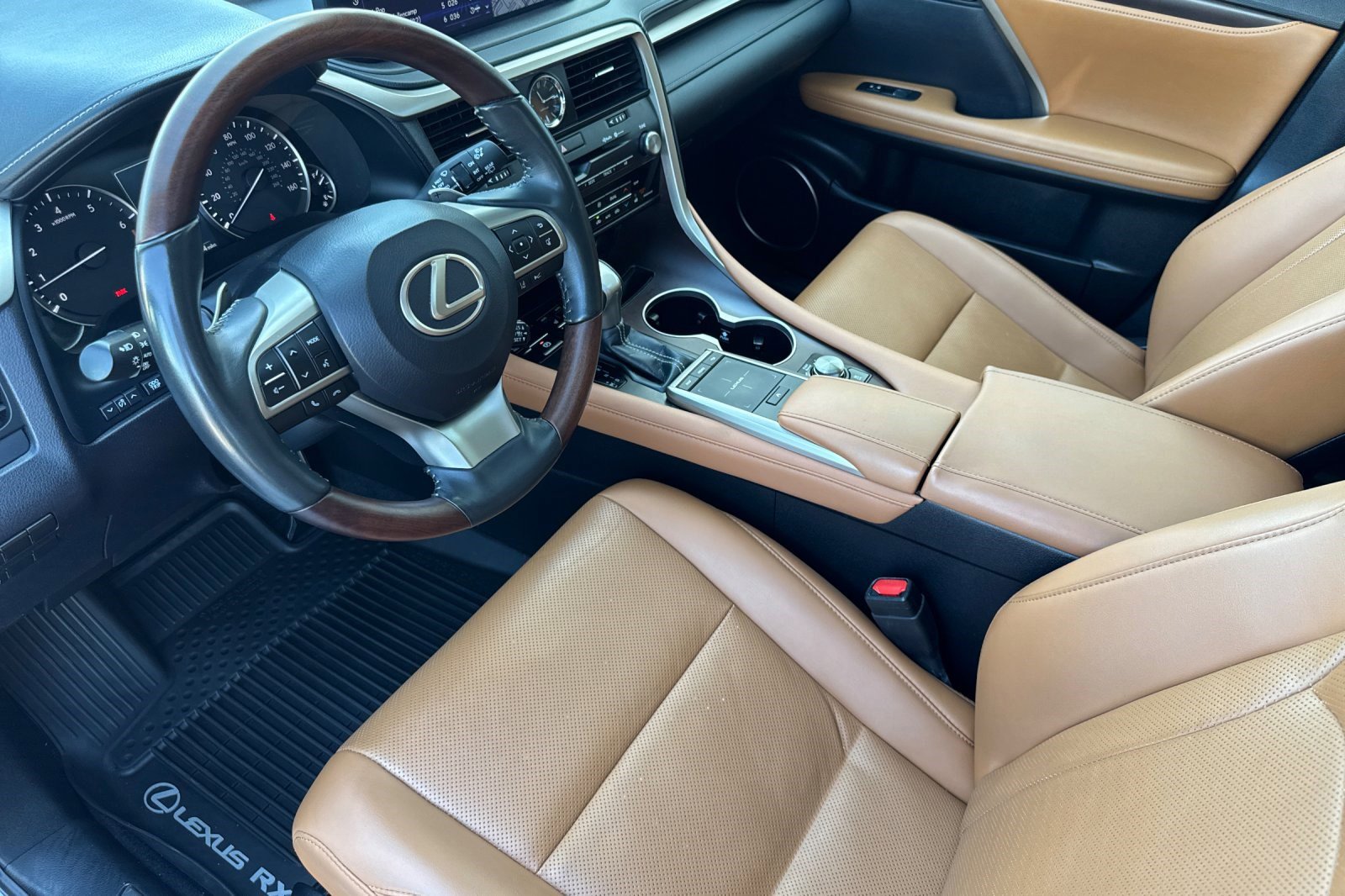 2022 Lexus RX 350 photo 2