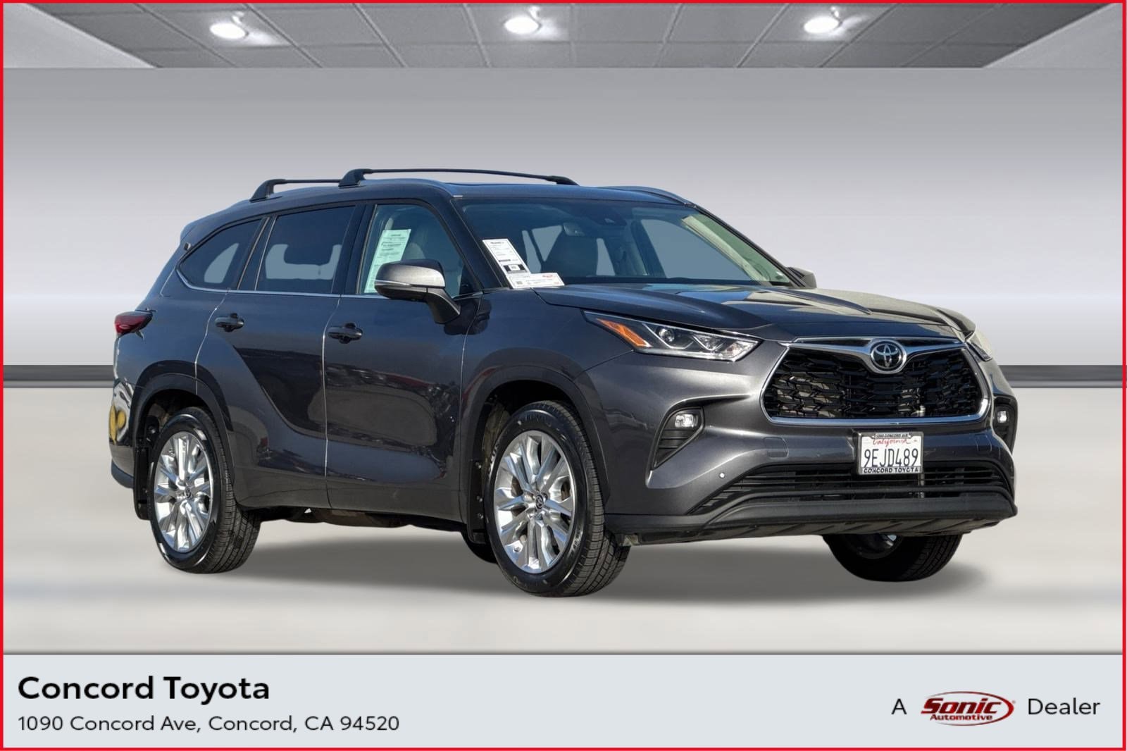 2023 Toyota Highlander Limited's photo