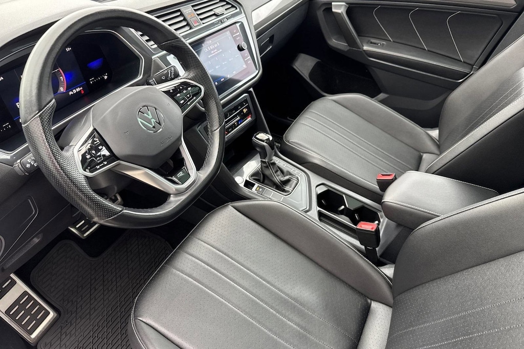 Used 2022 Volkswagen Tiguan SE R-Line Black SUV